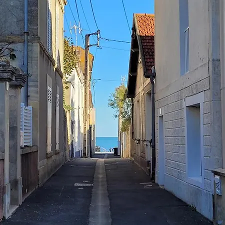 Maison En Pierre 1 Min De Marche De La Week End En Normandie Hébergement de vacances *